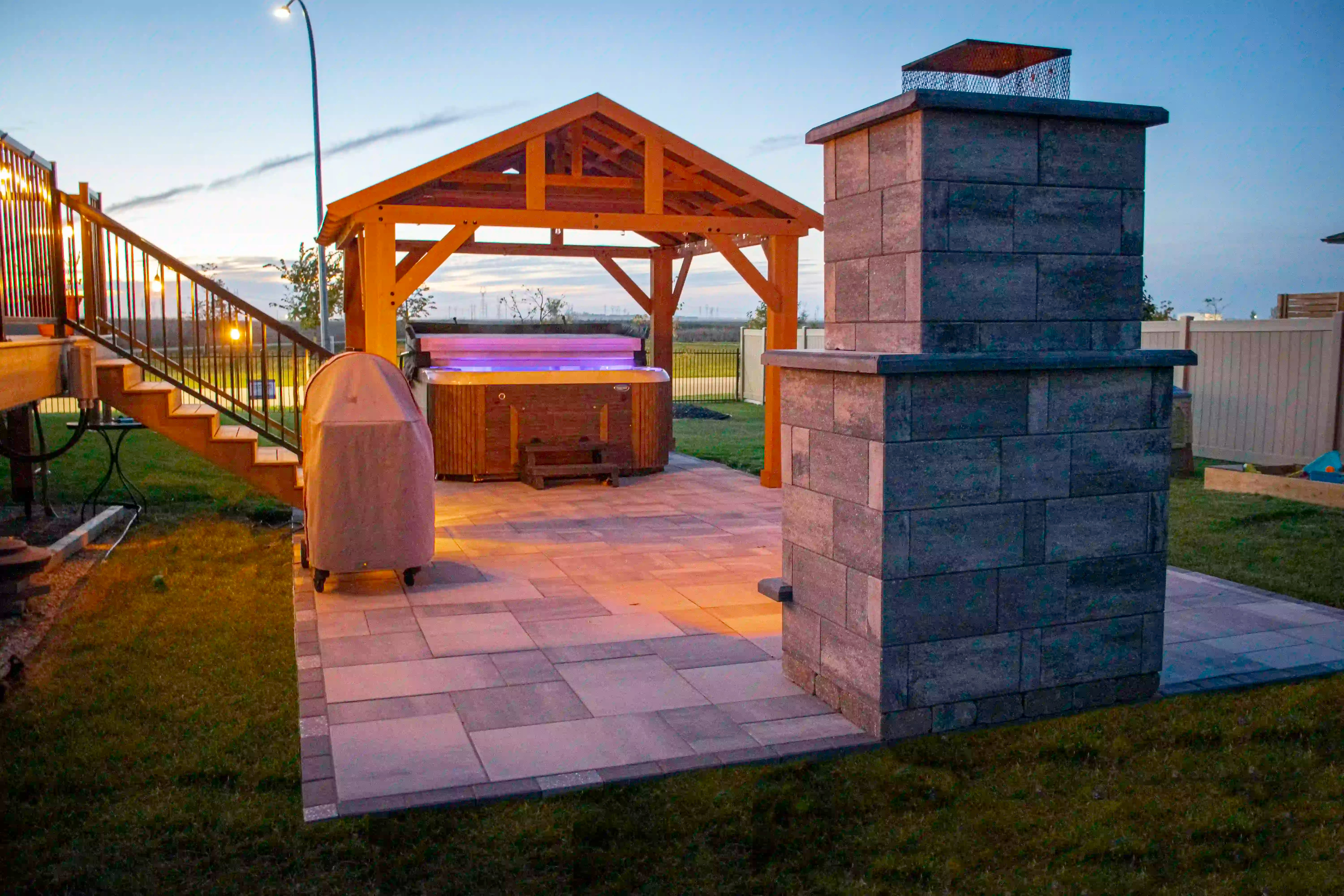 Close up of accents on the Smooth Metropolitan Fire Place in Majestic Grey & Obsidian Accents.
