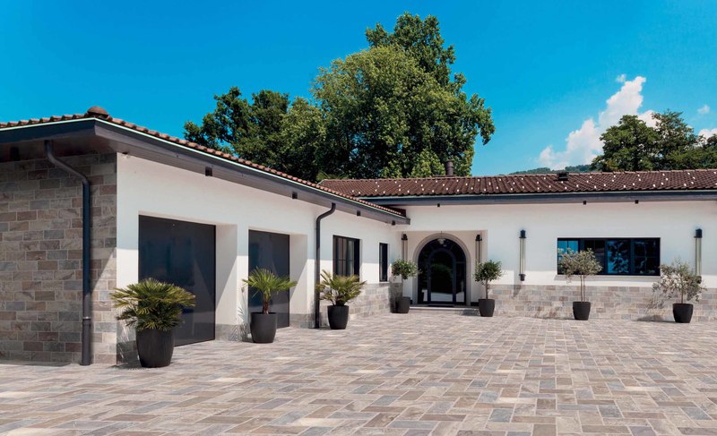 Patio build with Grand Discover pavers