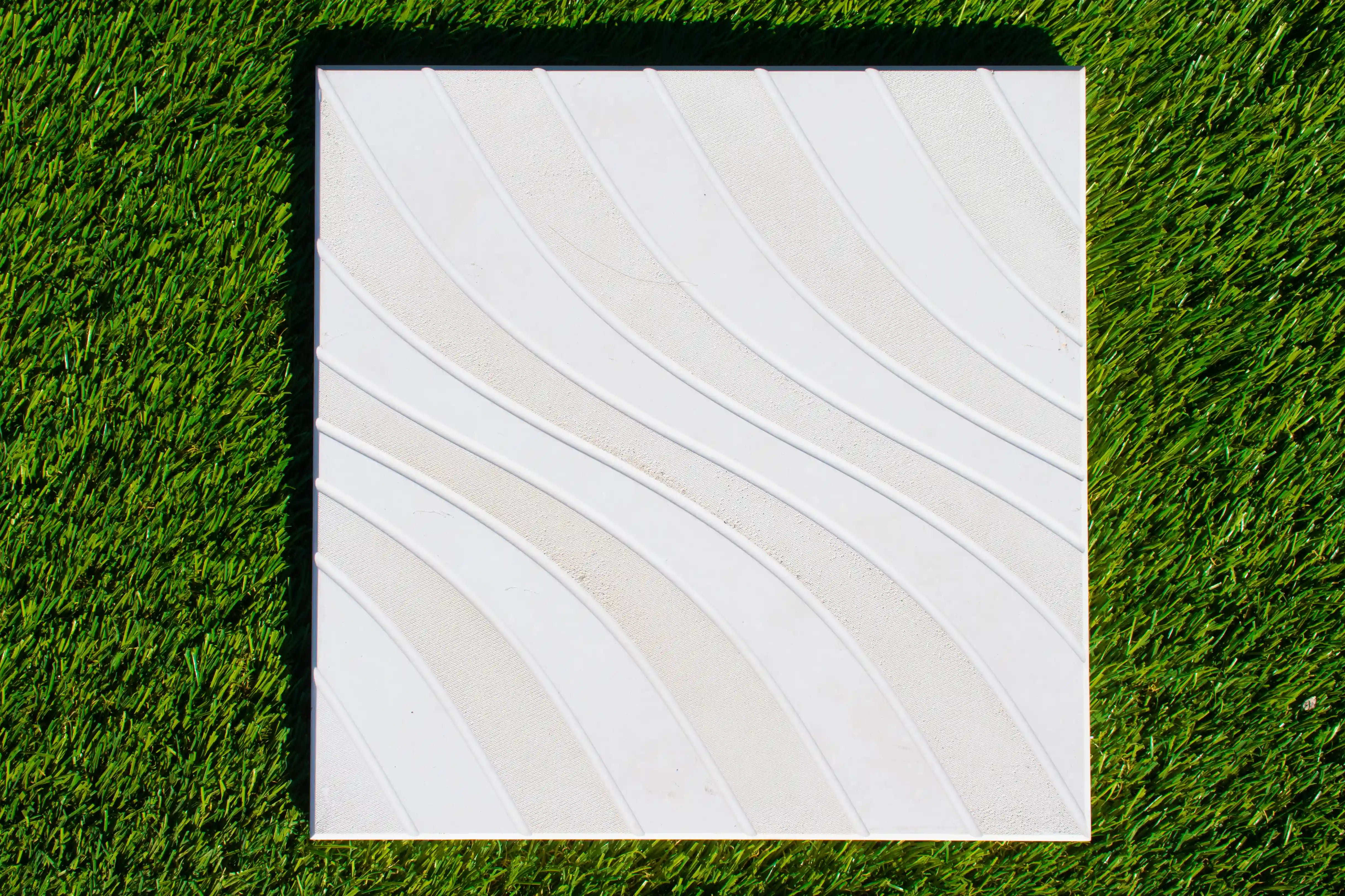 Enlighten colour swatch for Grand Discover Pavers