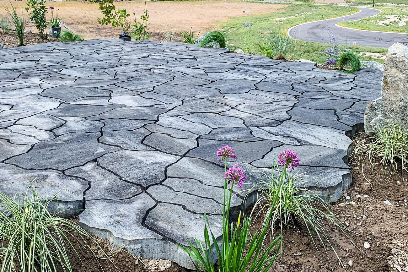 Flagstone Paver patio surrounded with greenery