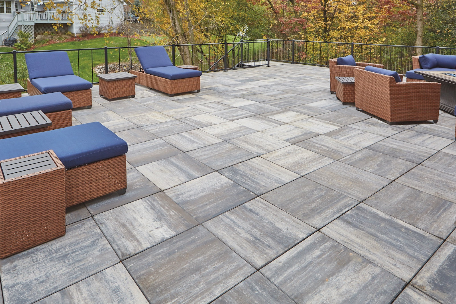 Raised patio made with skyland Pavers.