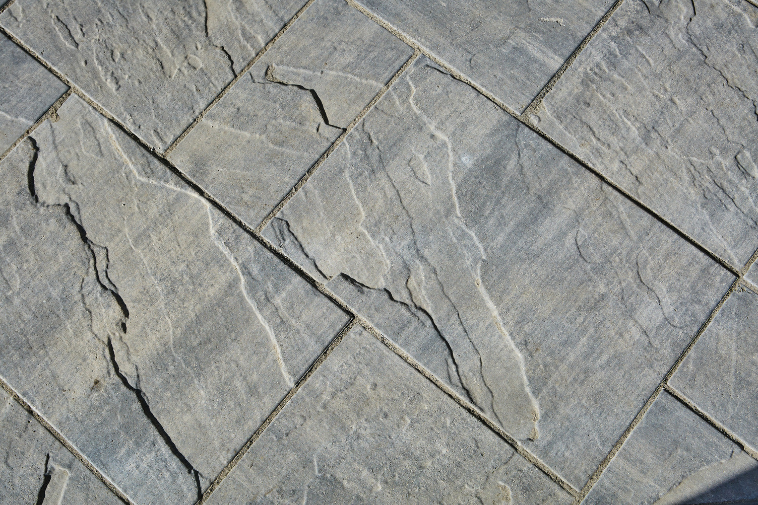 Grand Vantage Pavers in the Majestic Colour
